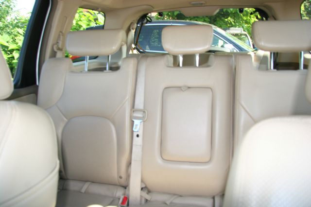 2007 Nissan Pathfinder EX-L W/ DVD System