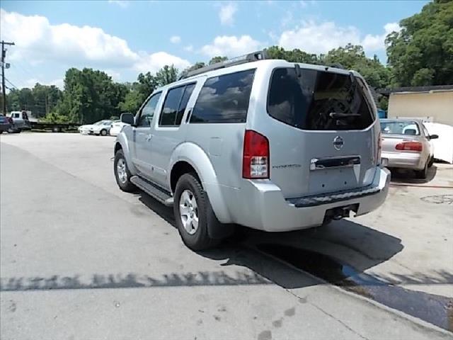 2007 Nissan Pathfinder Touring / AWD