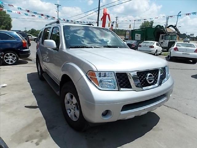 2007 Nissan Pathfinder Touring / AWD