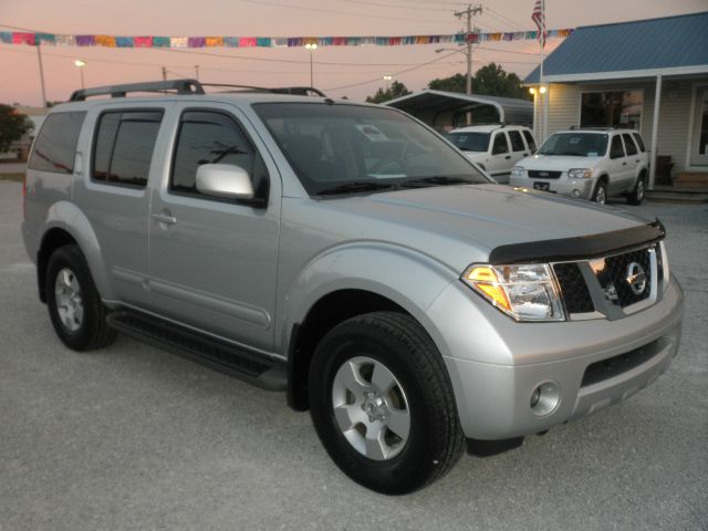 2007 Nissan Pathfinder EX-L W/ DVD System