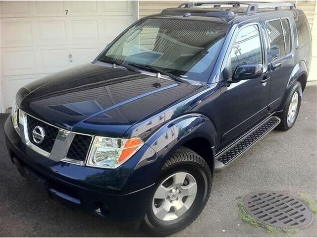 2007 Nissan Pathfinder Extended Cab 4x4 Z71 LS
