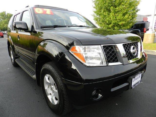 2007 Nissan Pathfinder Base