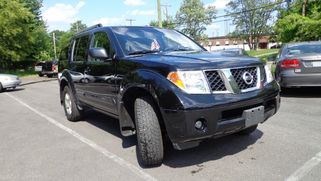 2007 Nissan Pathfinder EX-L W/ DVD System