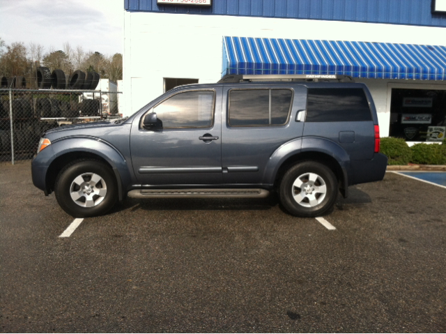 2007 Nissan Pathfinder SE