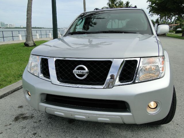 2008 Nissan Pathfinder Limited