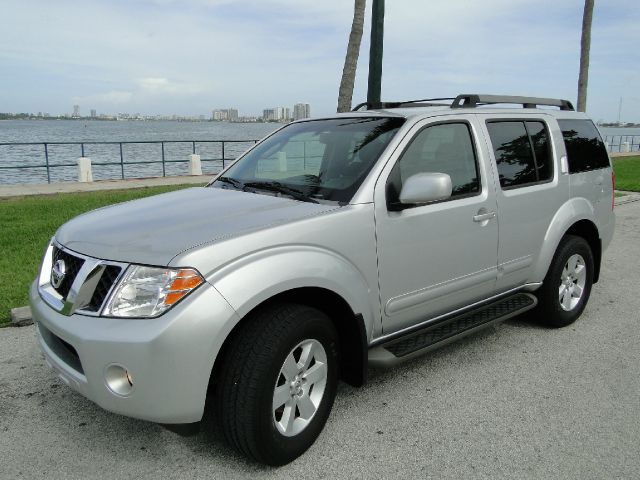 2008 Nissan Pathfinder Limited