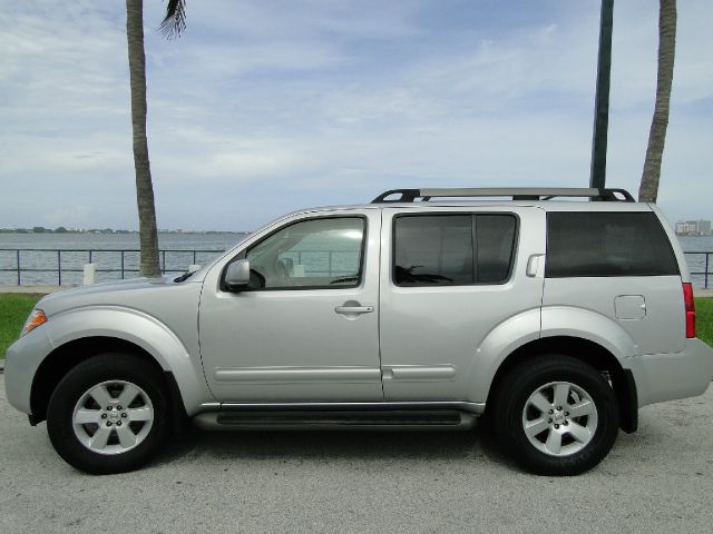 2008 Nissan Pathfinder Limited