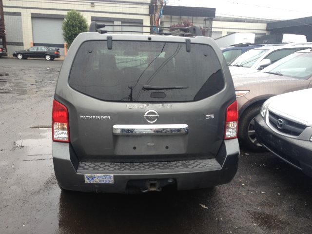2008 Nissan Pathfinder 4dr Wgn FWD