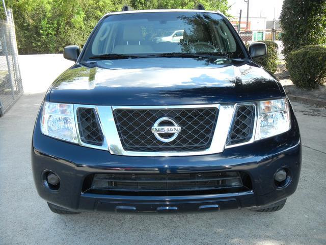 2008 Nissan Pathfinder XR