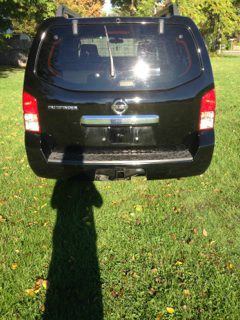 2008 Nissan Pathfinder EX-L W/ DVD System