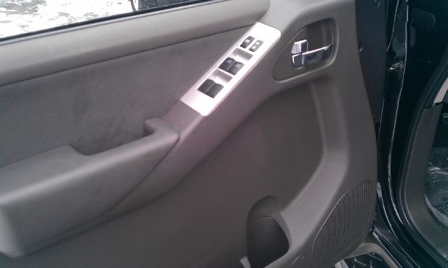 2010 Nissan Pathfinder EX-L W/ DVD System