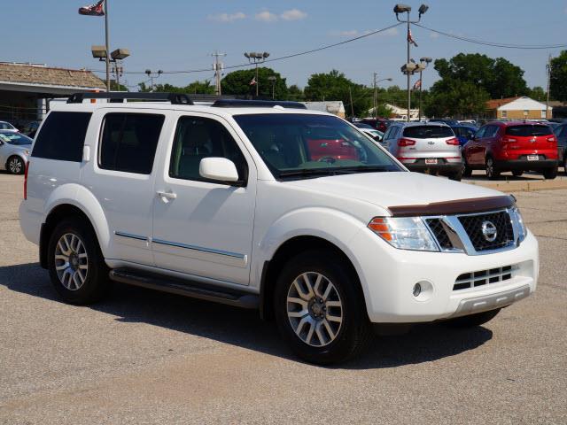 2010 Nissan Pathfinder SE