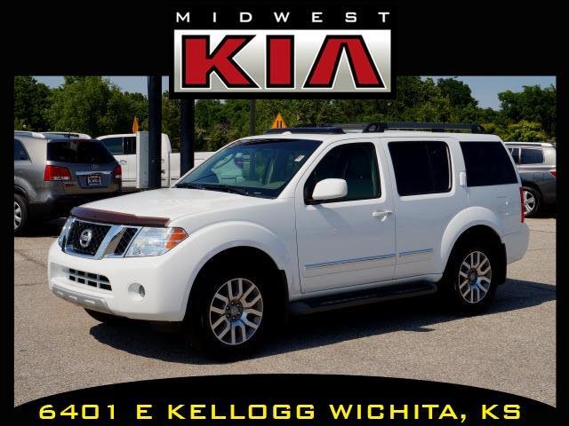 2010 Nissan Pathfinder SE