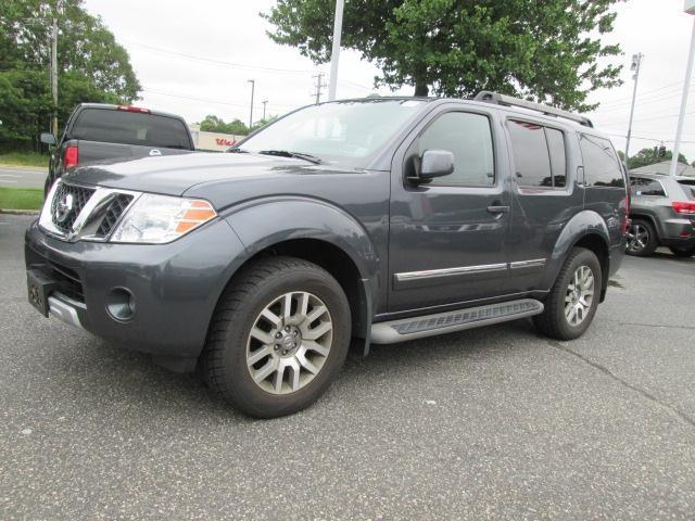 2010 Nissan Pathfinder XR