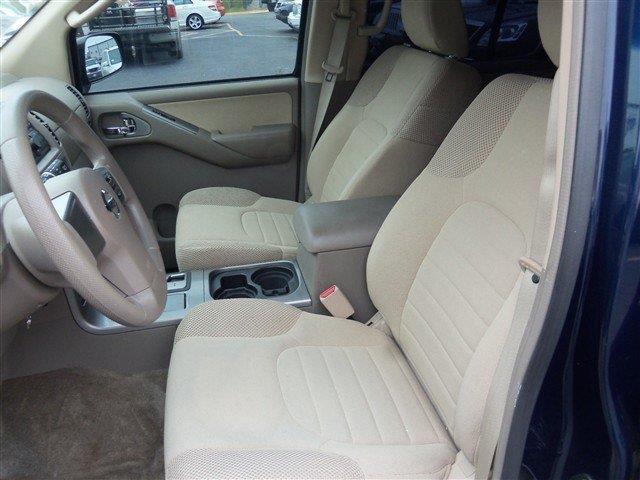 2011 Nissan Pathfinder 4WD Crew Cab SLE