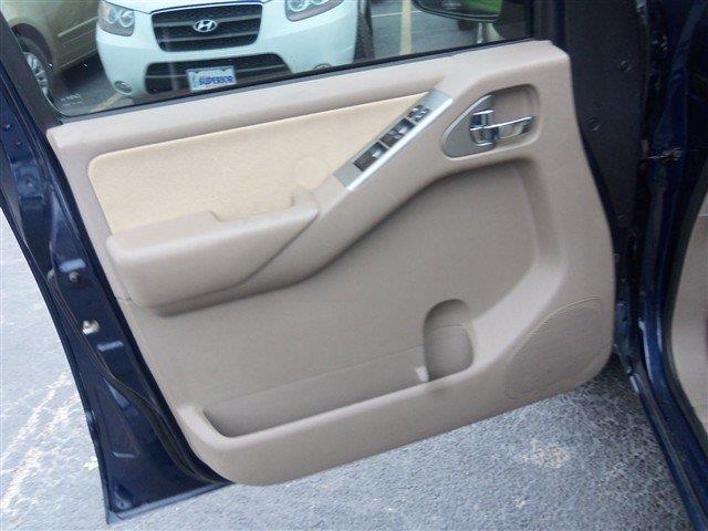 2011 Nissan Pathfinder 4WD Crew Cab SLE