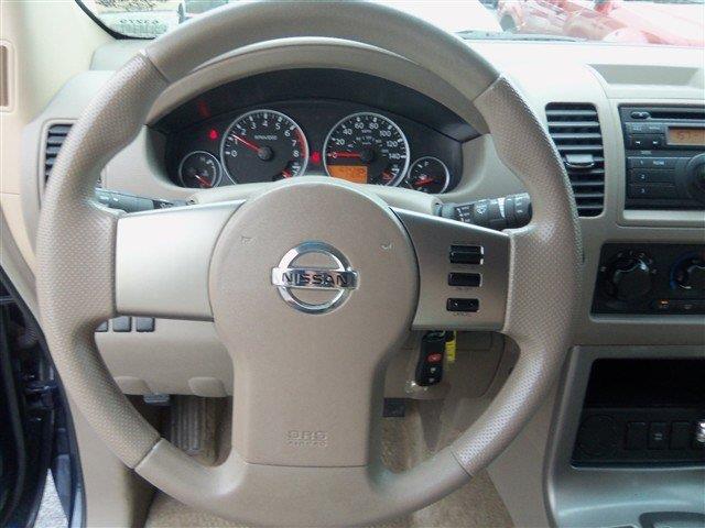 2011 Nissan Pathfinder 4WD Crew Cab SLE