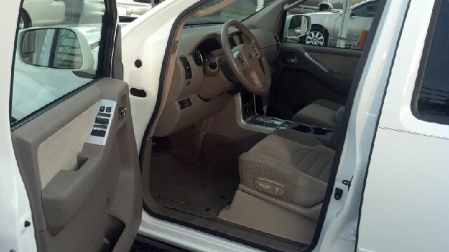 2011 Nissan Pathfinder Prerunner Double Cab V6 Auto 2WD