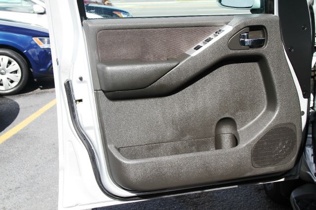 2011 Nissan Pathfinder Prerunner Double Cab V6 Auto 2WD