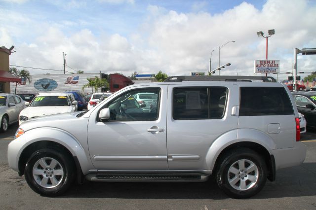 2011 Nissan Pathfinder Prerunner Double Cab V6 Auto 2WD