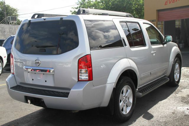 2011 Nissan Pathfinder Prerunner Double Cab V6 Auto 2WD
