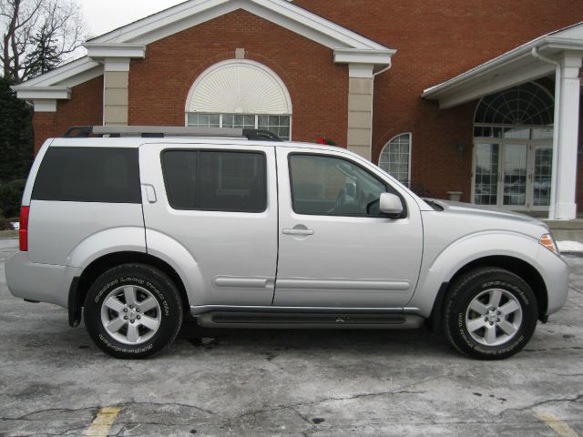 2011 Nissan Pathfinder Unknown