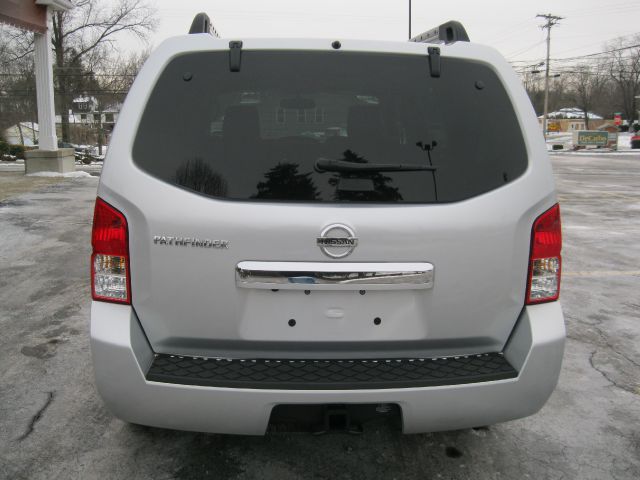2011 Nissan Pathfinder Unknown