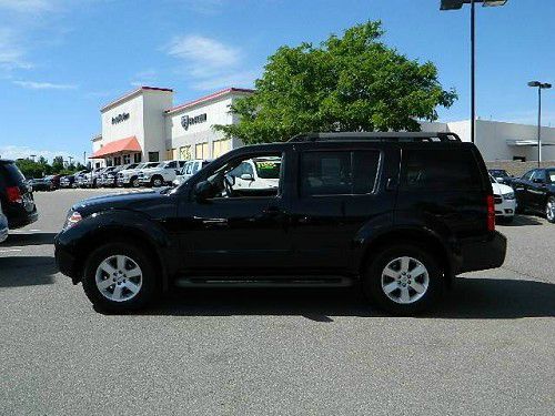 2012 Nissan Pathfinder 4-door Sedan AT Tech Pkg