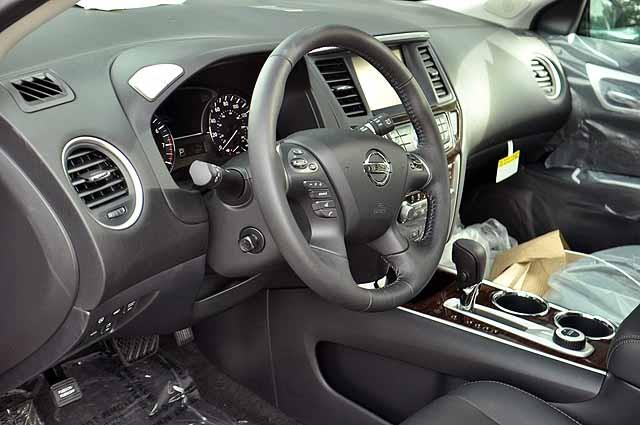 2013 Nissan Pathfinder Ralliart