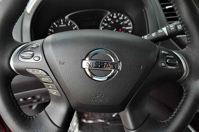 2013 Nissan Pathfinder Ralliart