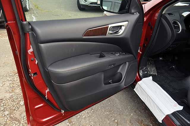 2013 Nissan Pathfinder Ralliart