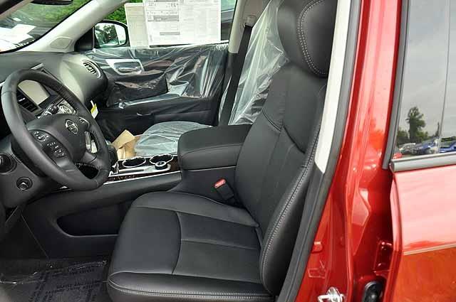 2013 Nissan Pathfinder Ralliart