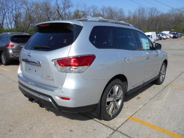 2013 Nissan Pathfinder Ralliart