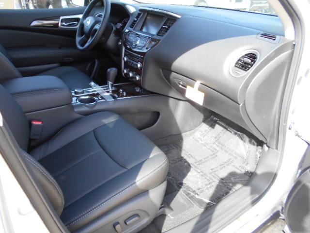 2013 Nissan Pathfinder Ralliart