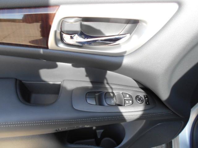 2013 Nissan Pathfinder Ralliart