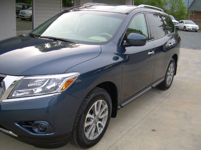 2013 Nissan Pathfinder EX-L AWD