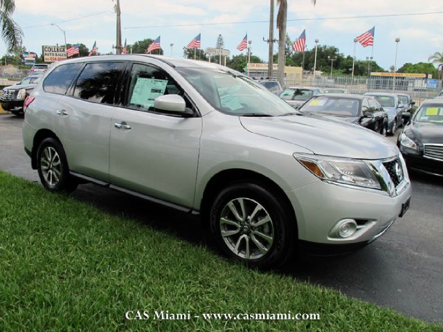 2013 Nissan Pathfinder Unknown