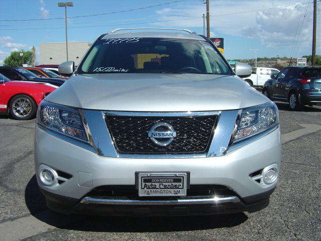 2013 Nissan Pathfinder 4-door Sedan AT Tech Pkg