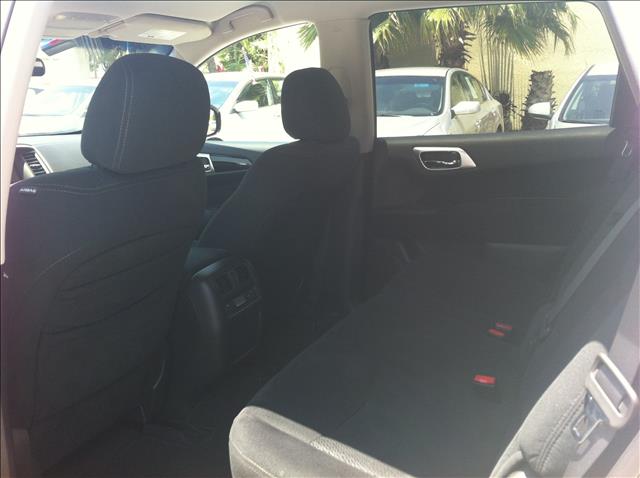 2013 Nissan Pathfinder Prerunner Double Cab V6 Auto 2WD