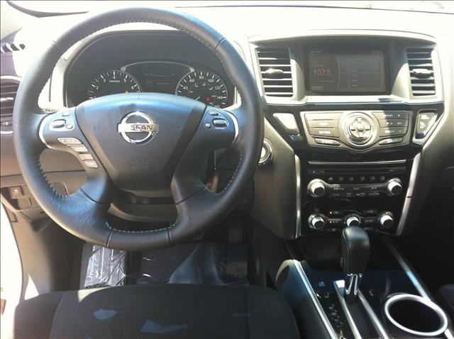 2013 Nissan Pathfinder Prerunner Double Cab V6 Auto 2WD