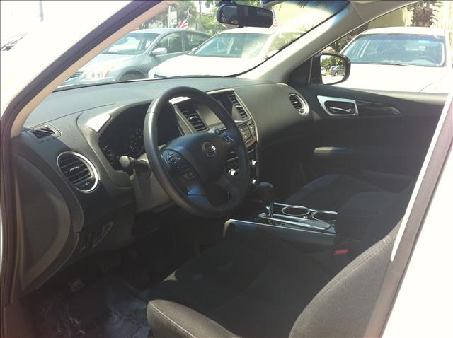 2013 Nissan Pathfinder Prerunner Double Cab V6 Auto 2WD