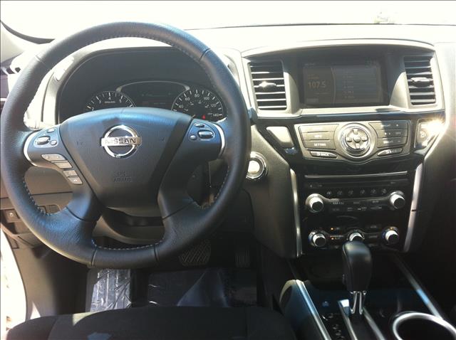 2013 Nissan Pathfinder Prerunner Double Cab V6 Auto 2WD