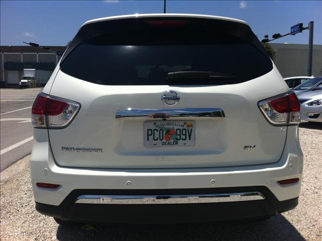 2013 Nissan Pathfinder Prerunner Double Cab V6 Auto 2WD