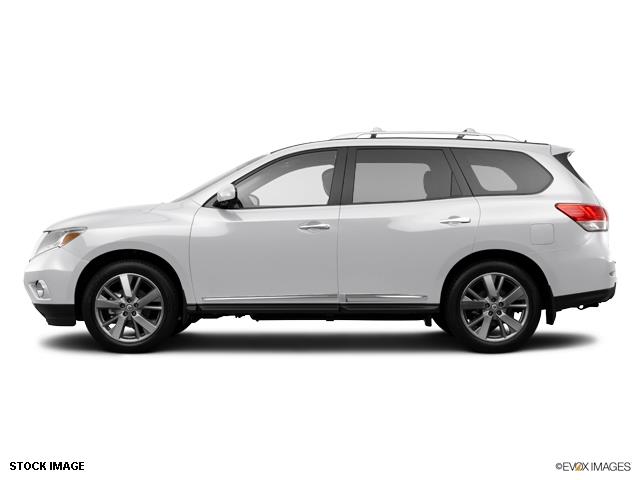 2014 Nissan Pathfinder 6 Speed Hatchback