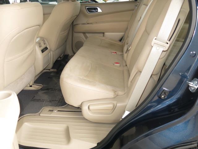 2014 Nissan Pathfinder Ion-2