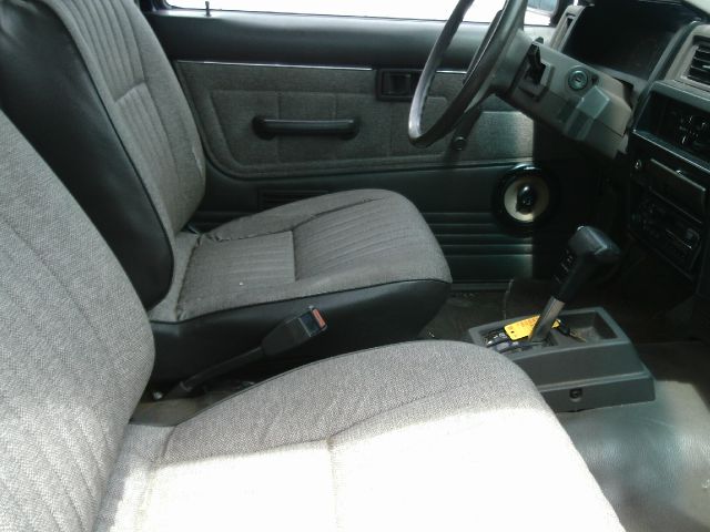 1987 Nissan Pickup Unknown