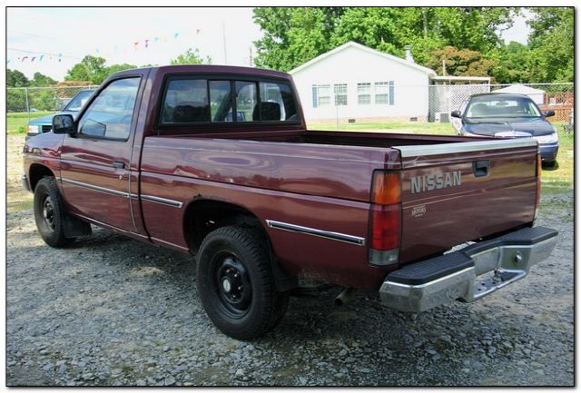 1987 Nissan Pickup 4dr Quad Cab 131 SLT