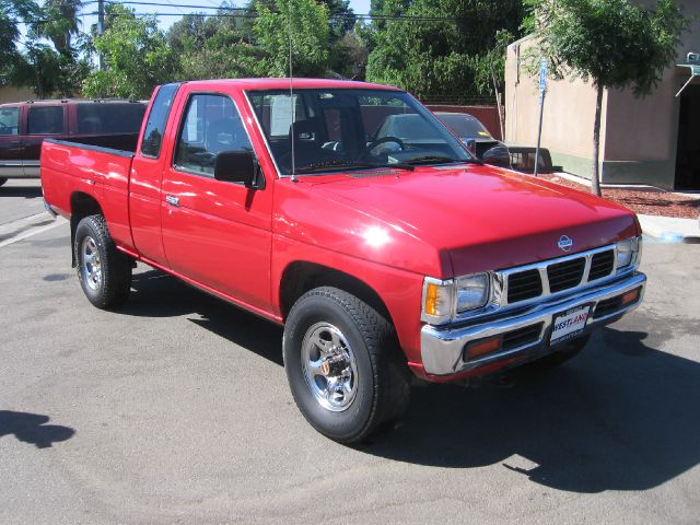 1993 Nissan Pickup SLT EXT CAB 4X2