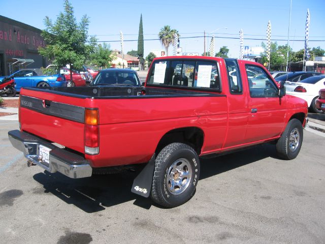 1993 Nissan Pickup SLT EXT CAB 4X2