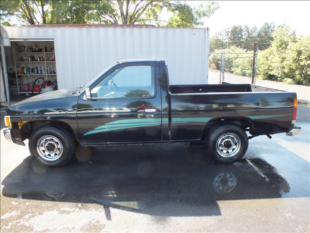 1995 Nissan Pickup Unknown
